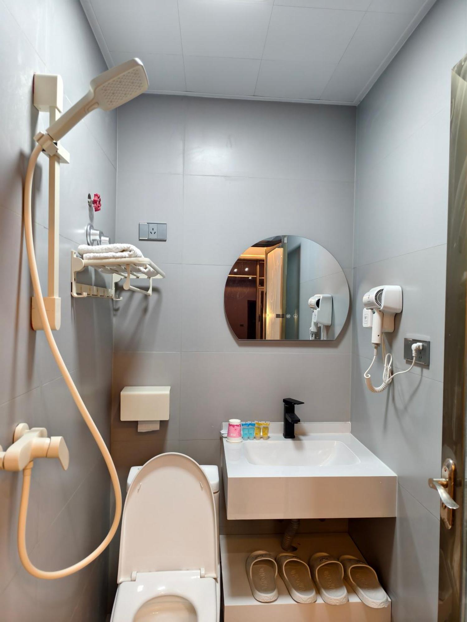 Huashan International Youth Hostel Huayin Ngoại thất bức ảnh
